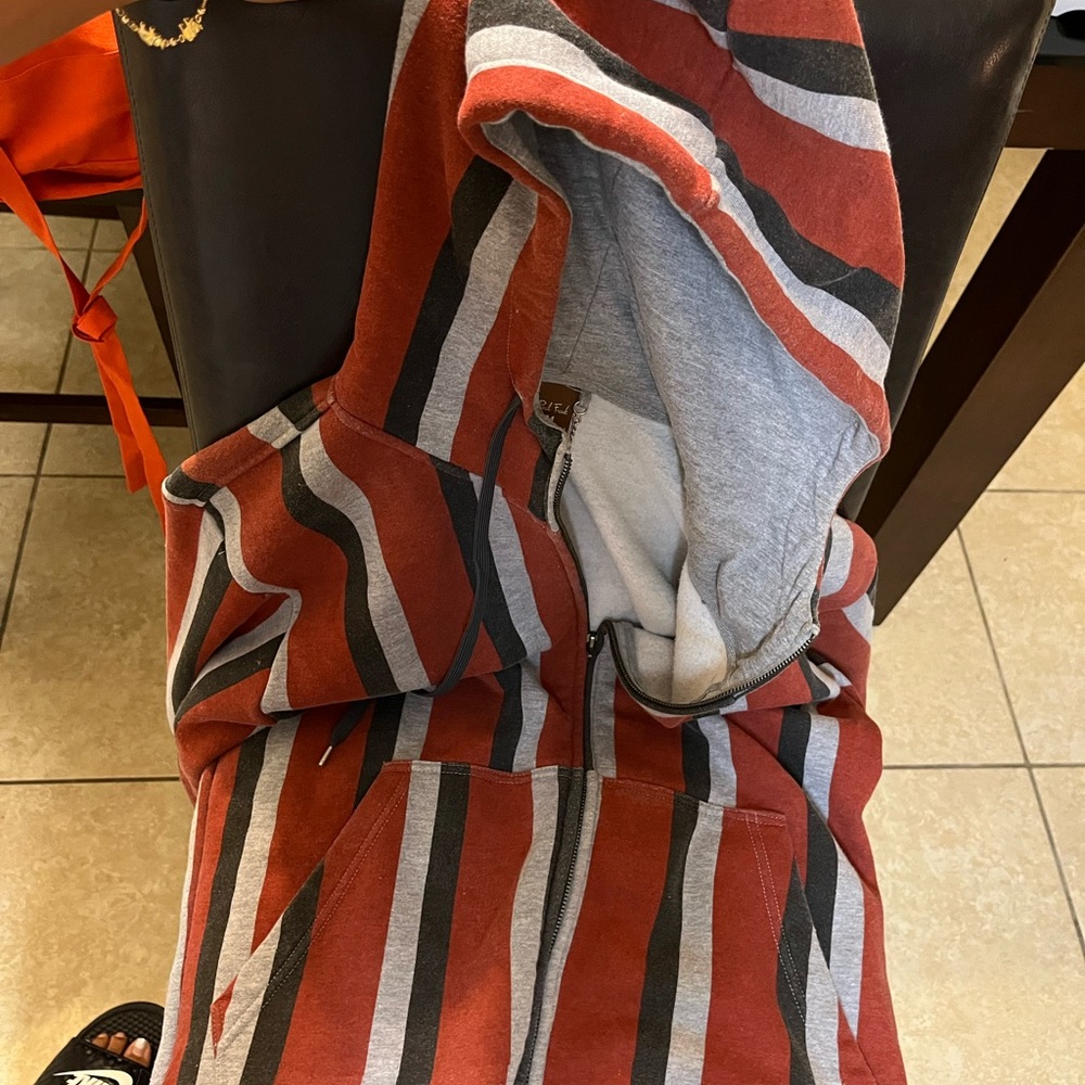 Striped jacket. - Picture 2 of 3